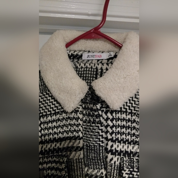 JustFab Jacket - Picture 2 of 7